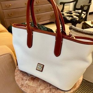 Dooney & Bourke purse